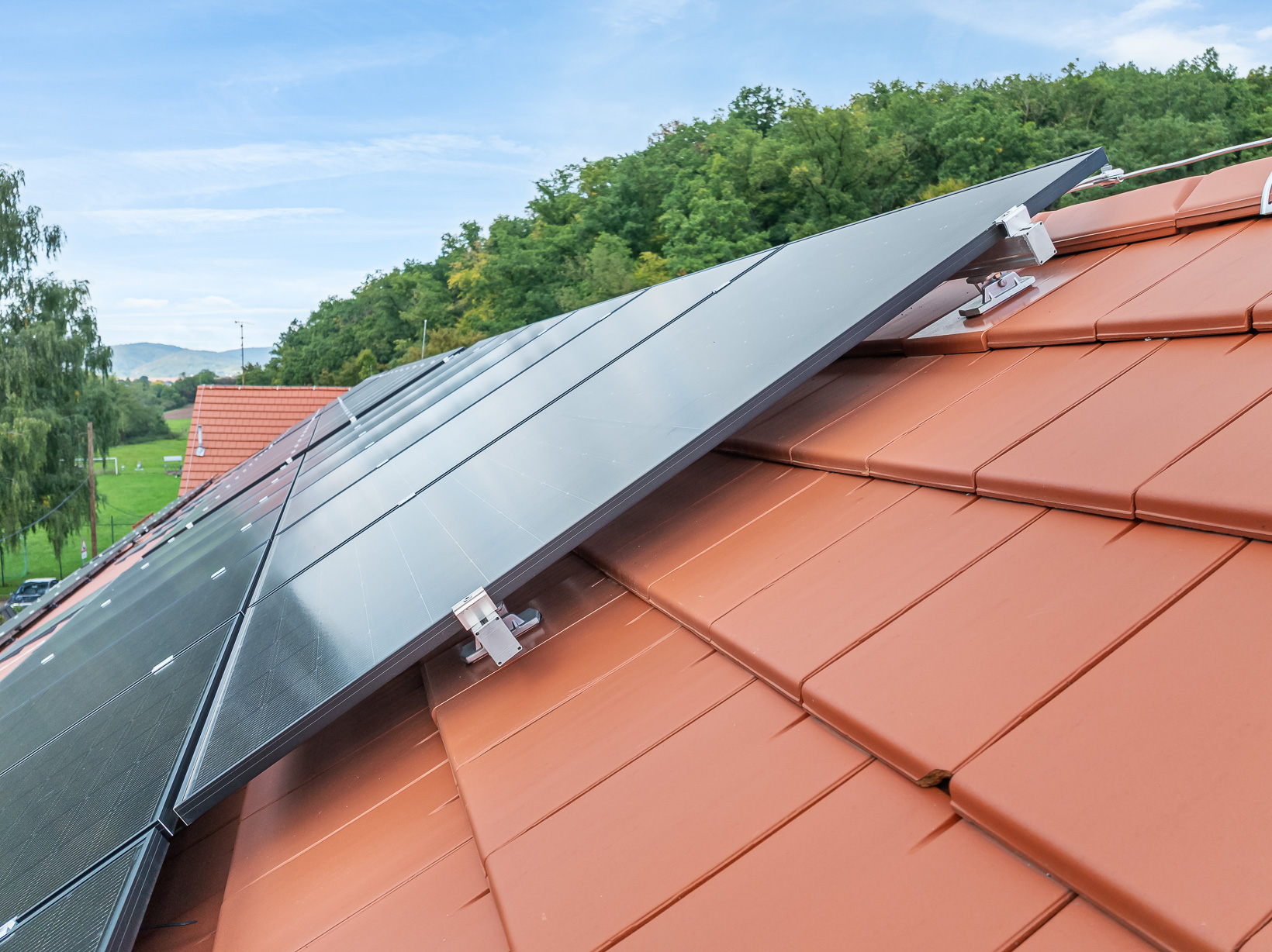 Top Aufnahme vom nichtkeramischen Solarzubehör Solarträger