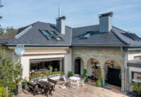 Klinkerbungalow mit WALTHER Stylist Dach in edelschiefer. Hier die Terrasse im Fokus.