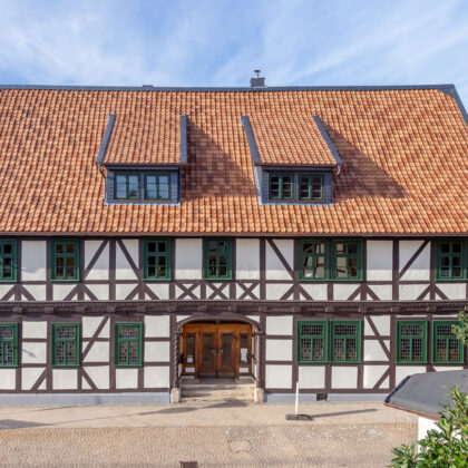Gasthaus Deutscher Kaiser Herzberg mit Krempziegel K1 aus der Mitte des 17. Jahrhunderts.