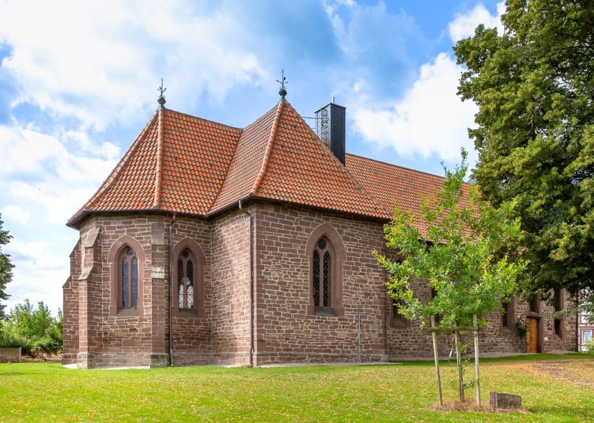 Trinitatis-Kirche mit dem Hohlfalzziegel Z5