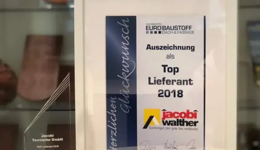 Auszeichnung als Top Lieferant: Jacobi Walther Dachziegel