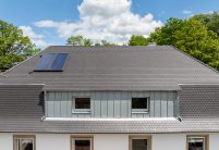 Sanierte Villa mit Biberschwanzziegel Rundschnitt in anthrazit