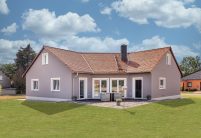 Einfamilienhaus mit einer Vielzahl an unterschiedlichen Biberschwanzziegeln gedeckt