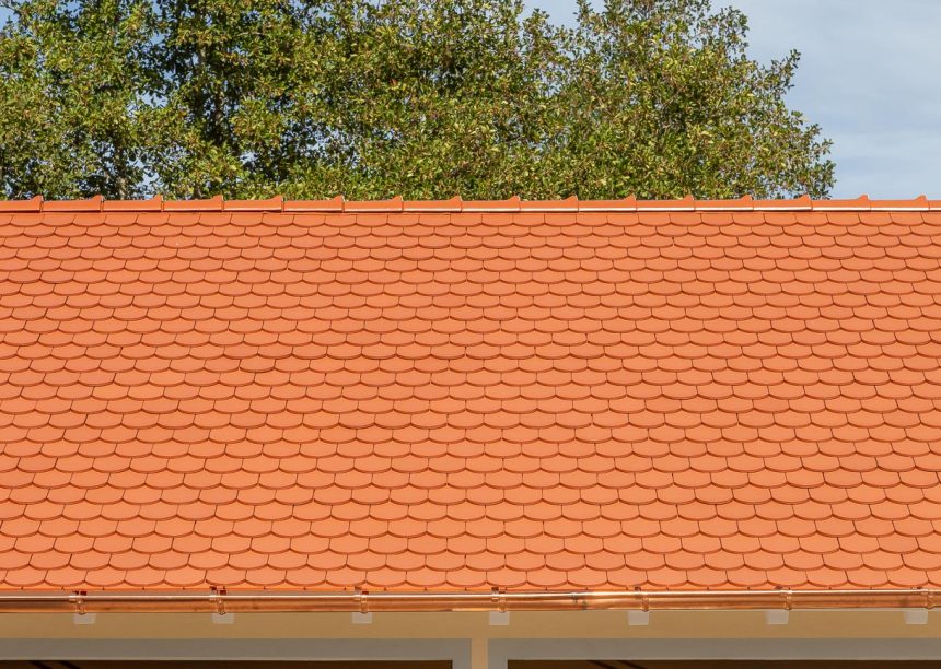 Einfamilienhaus mit Biberschwanzziegel in natur plus