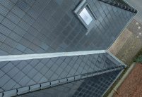 First F9 im Fokus des Villa-Daches mit Solarziegel