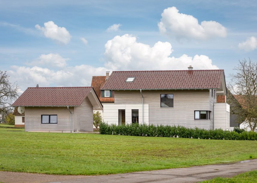 Gesamtansicht mit Dachziegel Z10 von Jacobi auf Baustilhaus