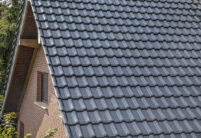 Giebelseite mit Ortgänge rechts und links des J11v in der Detailansicht