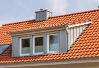 Dachgaube mit Flachdachziegel J13v in altrot gedeckt
