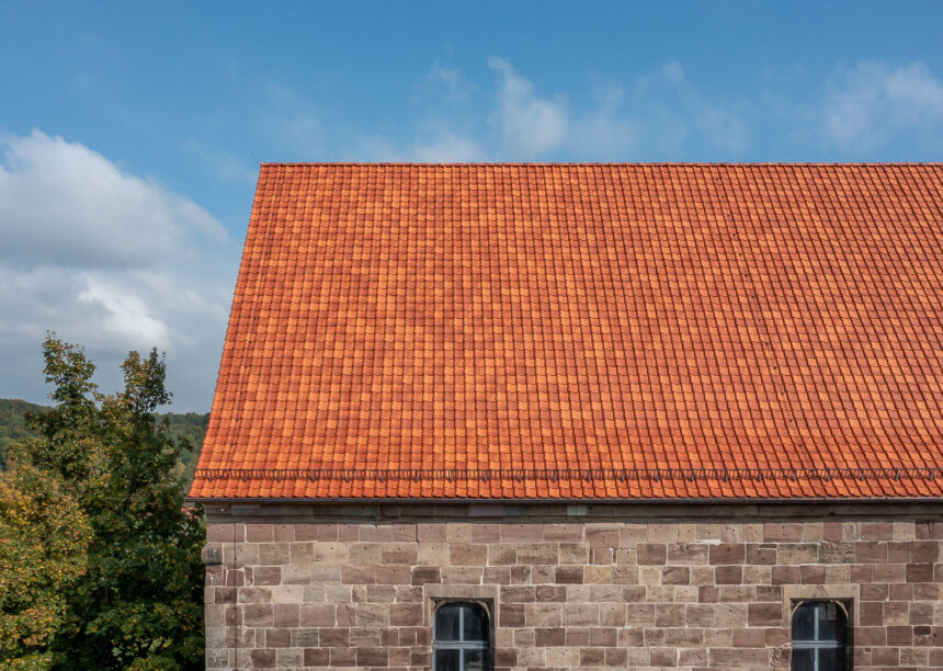 Historisches Muthaus mit Krempziegel K1 in Harzerbunt mit schönem Deckbild