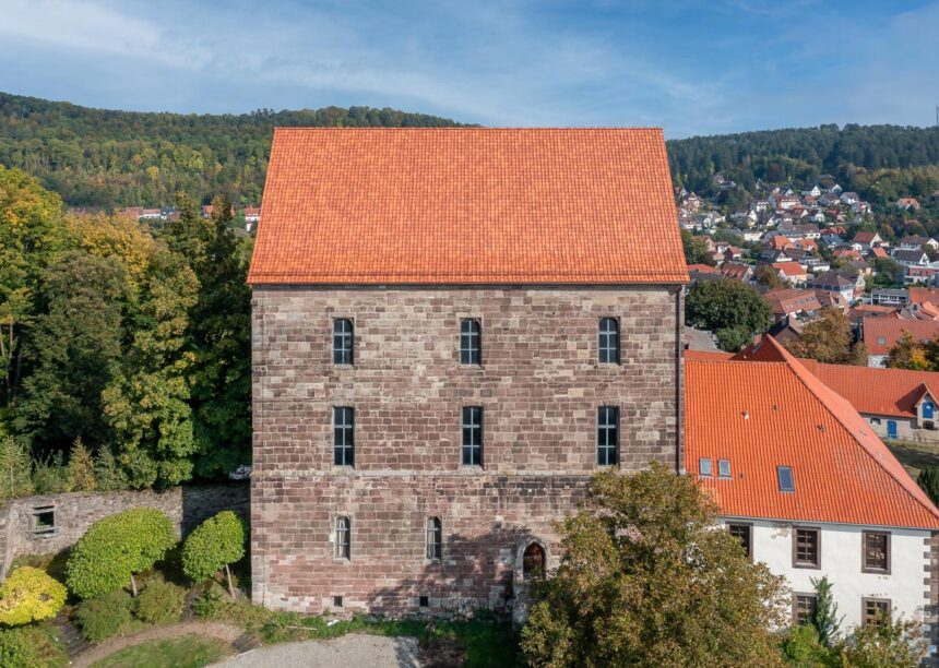 Historisches Muthaus mit Krempziegel K1 in Harzerbunt