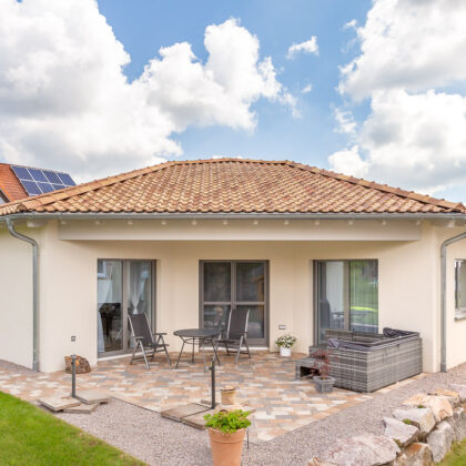 Bungalow mit Blick auf die Terrasse, auf dem Dach Marko in Bella Casa