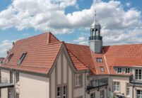 Alte Post in Einbeck, Gewinner der Dachkrone 2022, mit Dachziegel Z5 in naturrot dunkel seitlich fotografiert