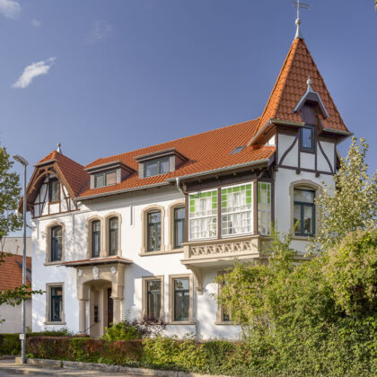 Historische Villa mit Hohlfalzziegel Z5