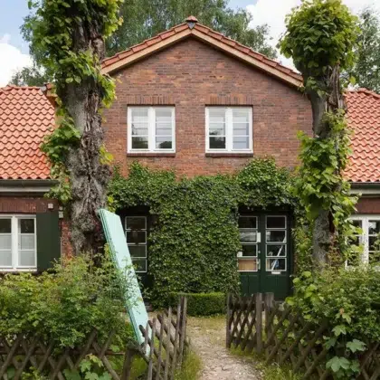 Z5 in altrot auf schön saniertem Klinker-Wohnhaus mit tollem Garten