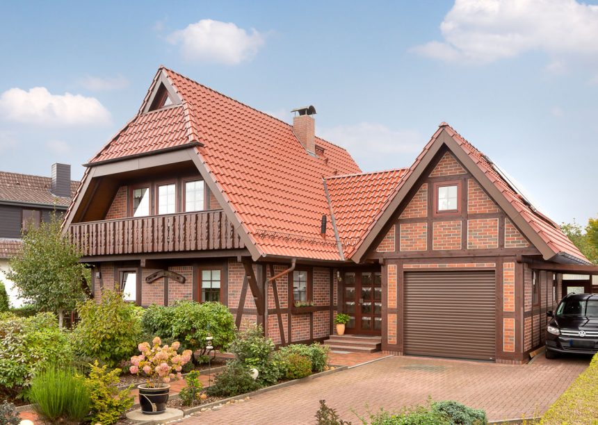 Modernes Landhaus mit Hohlfalzziegel Z5