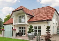 Einfamilienhaus gedeckt mit Hohlfalzziegel Z5 »variwell«