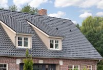 Landhaus mit Klinkerfassade, Gauben und Hohlfalziegel Z5