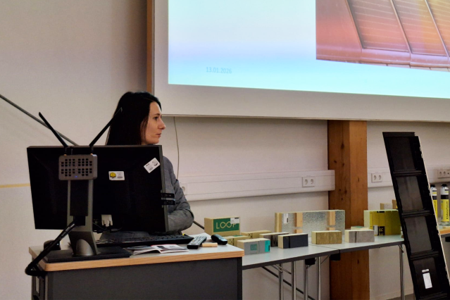 Referentin bei den Linzmeier Fachseminaren zum Thema Dachziegel und Solar