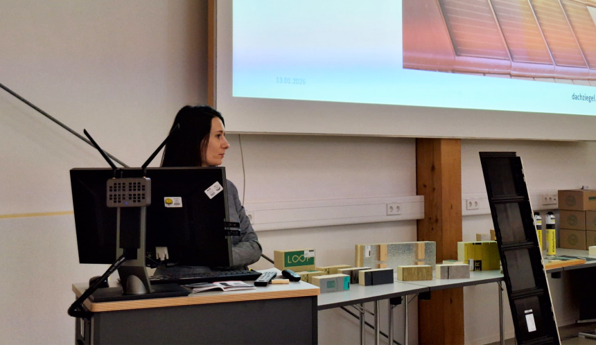 Referentin bei den Linzmeier Fachseminaren zum Thema Dachziegel und Solar