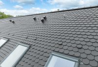 Biber im Rundschnitt mit Schneefang auf stilvollem inspirierenden Referenzobjekt von Jacobi Dachziegel mit Details vom Biber Lüfter