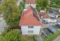 Saniertes Einfamilienhaus als Jacobi Refernez mit Doppelmulde Tradition in edelmarone