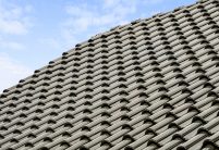 Hohlfalzziegeloptik in tannengrün - top Referenz von Jacobi Dachiegel mit Z5