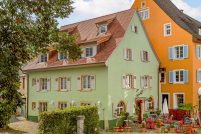 Saniertes Haus mit Biberschwanzziegel geflammt - Wellenbiber